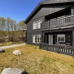 Cozy 3 Bedroom, Terrace, Pets Welcome Beitostolen