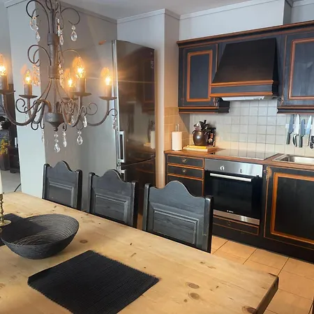 Апартаменты Cozy 3 Bedroom, Terrace, Pets Welcome