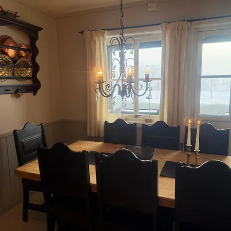Апартаменты Cozy 3 Bedroom, Terrace, Pets Welcome *